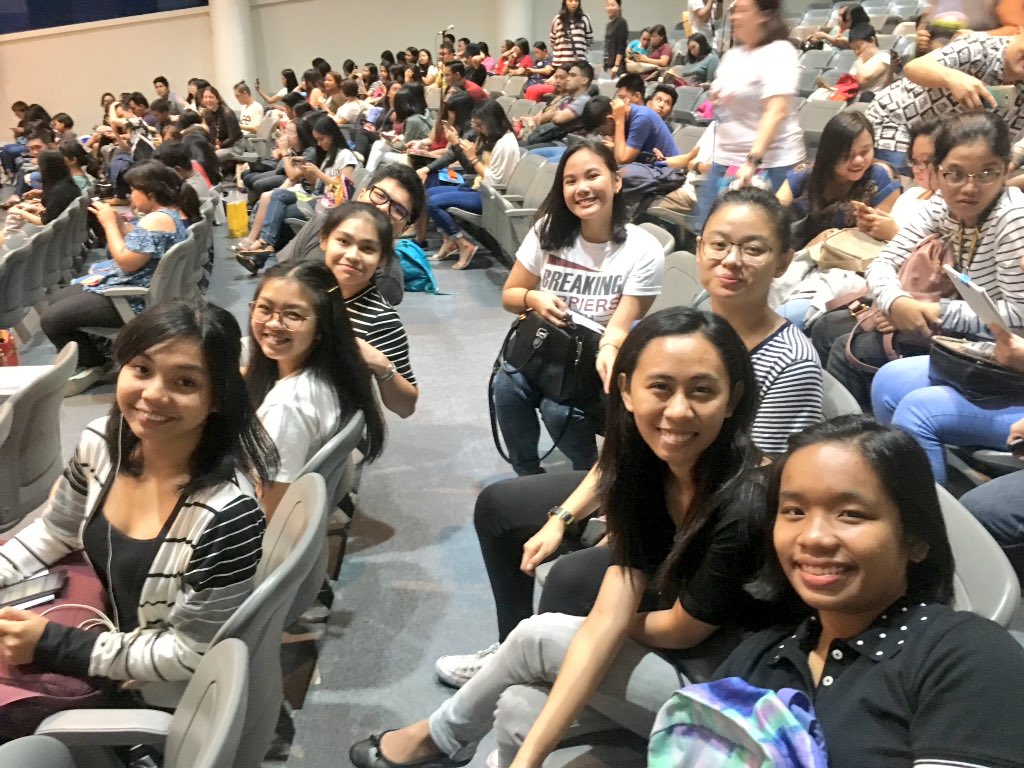 eenahalvarez's tweet image. UST-GUTs Representatives at #TeachTalks 🐯💛💙