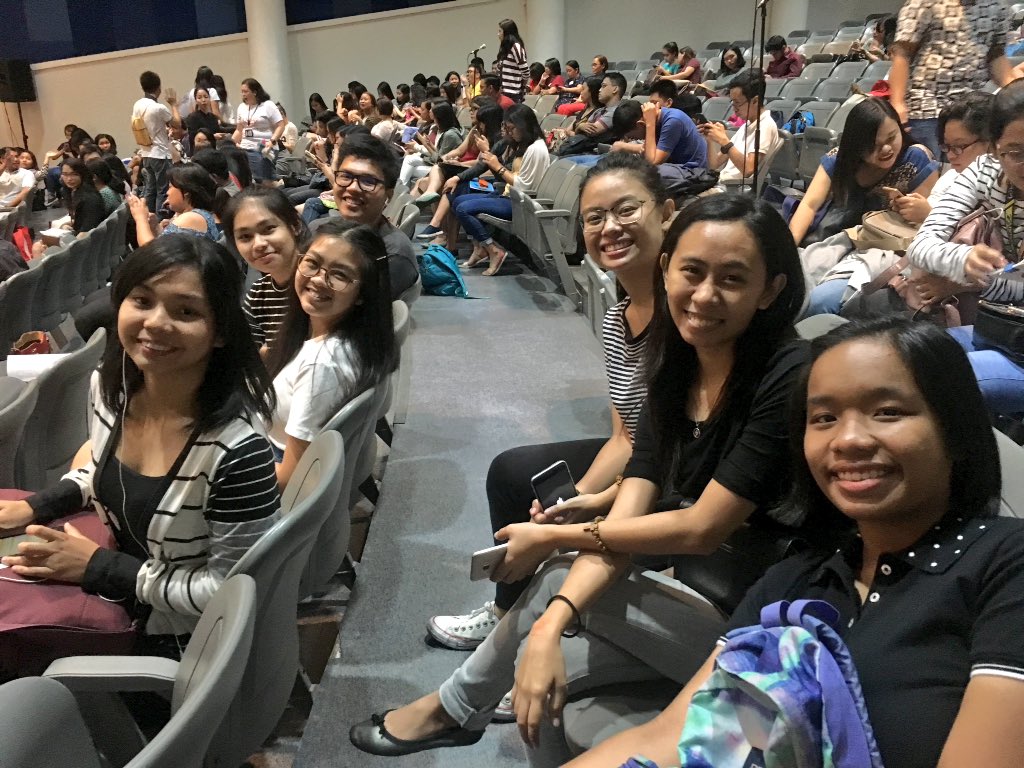 eenahalvarez's tweet image. UST-GUTs Representatives at #TeachTalks 🐯💛💙