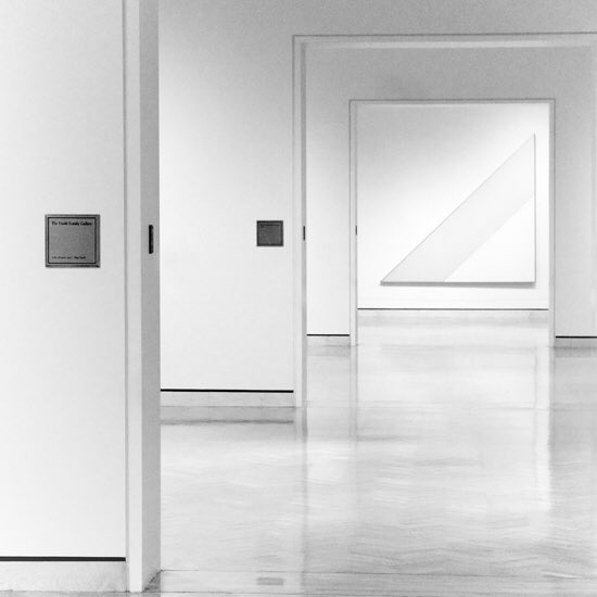 city_wander's tweet photo. White Walk
by #intao
#FF @s1cayl & @BetheneZ https://t.co/aKsdKNE5uy