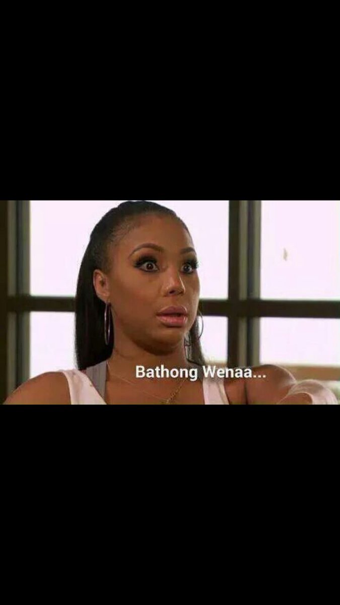 odwa_ndebza's tweet photo. *innah taxi with 🎧 on non playing doe*
Me: Shortleft
#MIZED
Me: NGITHE SHORTLEFT
Driver: NGIKUZWE KANJAN MINA UFAKE LAMA🎧 😒😒😒 #TaxiTalesSA https://t.co/zpQUIYiqPa