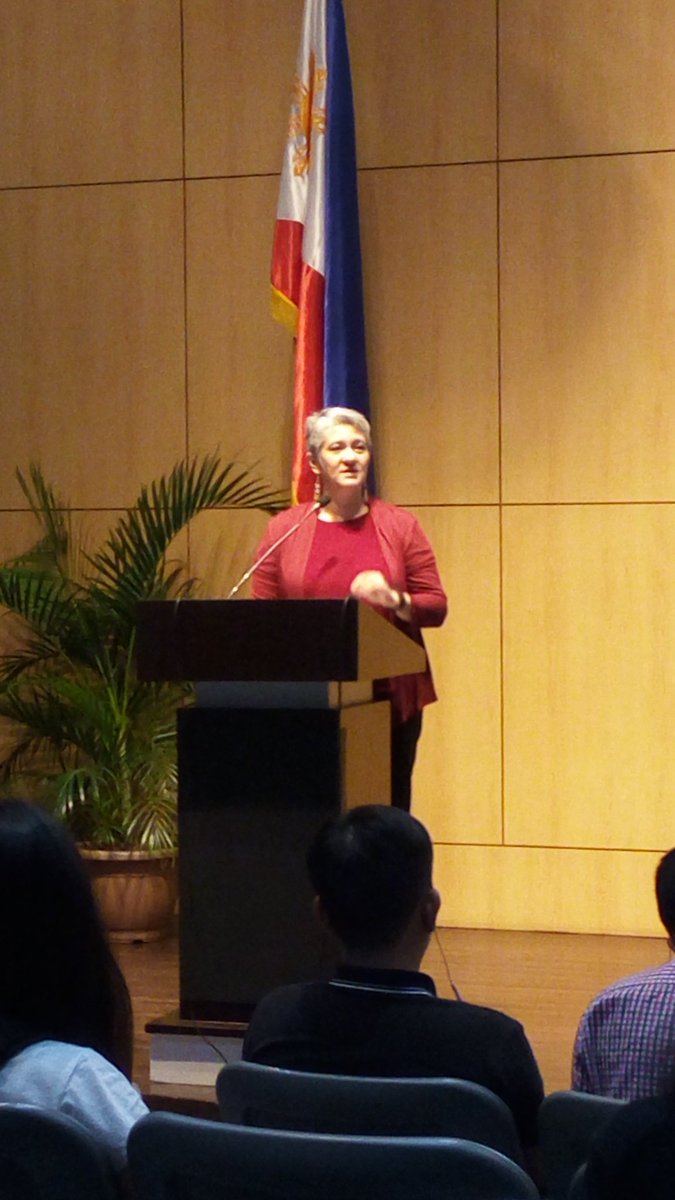 CheskaKimberly's tweet image. Usec. Dina S. Ocampo, and Teachers Sabrina Ongkiko, and John Michael Lejano sharing their knowledge and expertise in #TeachTalks. @AlabGuro