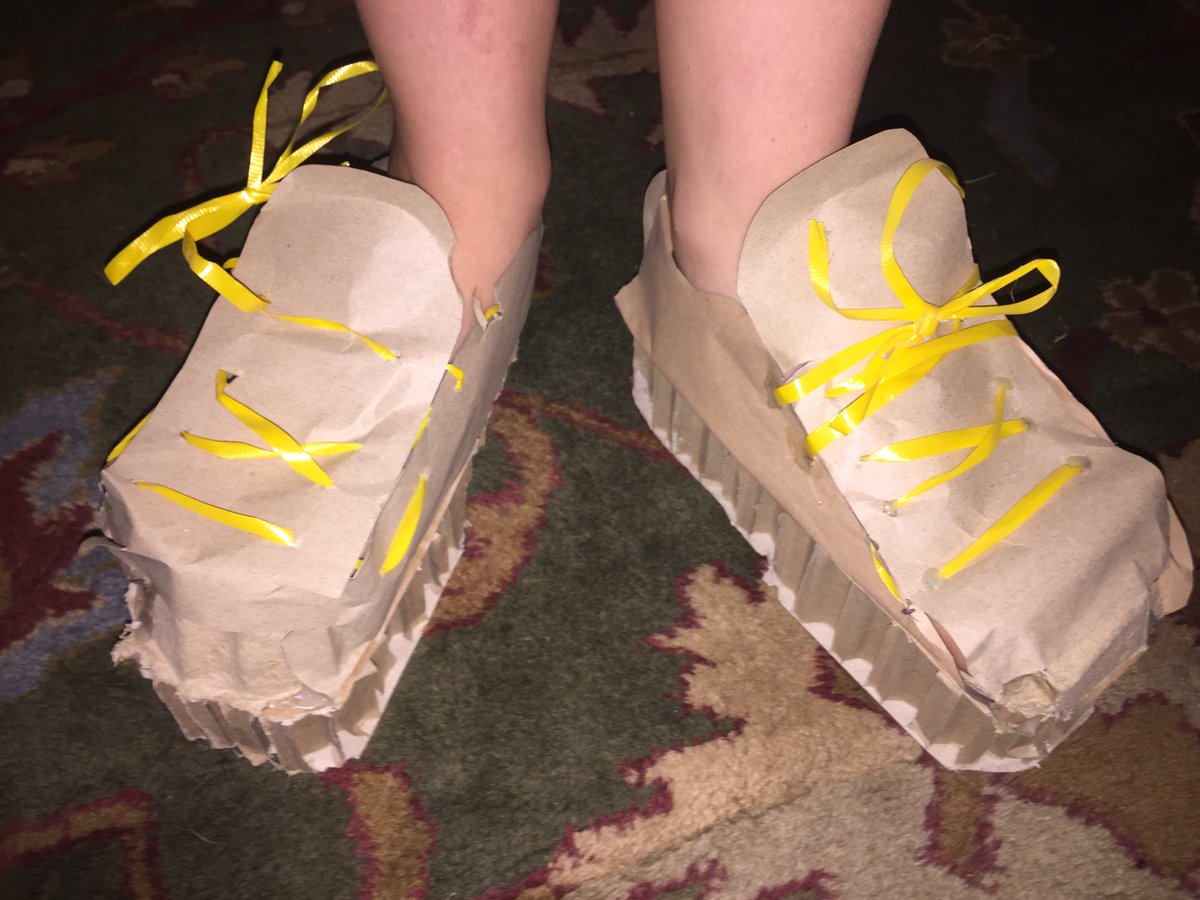 swagsistahs's tweet photo. @Nike how many retweets to get these on the production line? https://t.co/cffitLaHs6