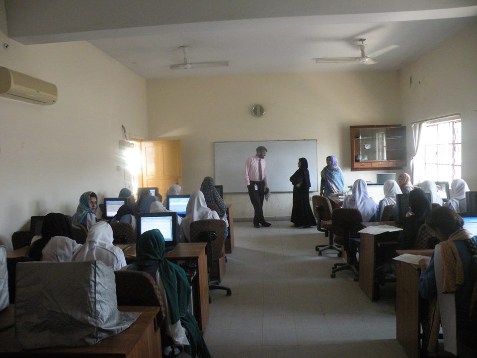 USF_Pak's tweet photo. The #telecommunication and #ICTmarket can spur socioeconomic development. It can act as a catalyst towards achieving knowledge based society https://t.co/vj6nMP25QE