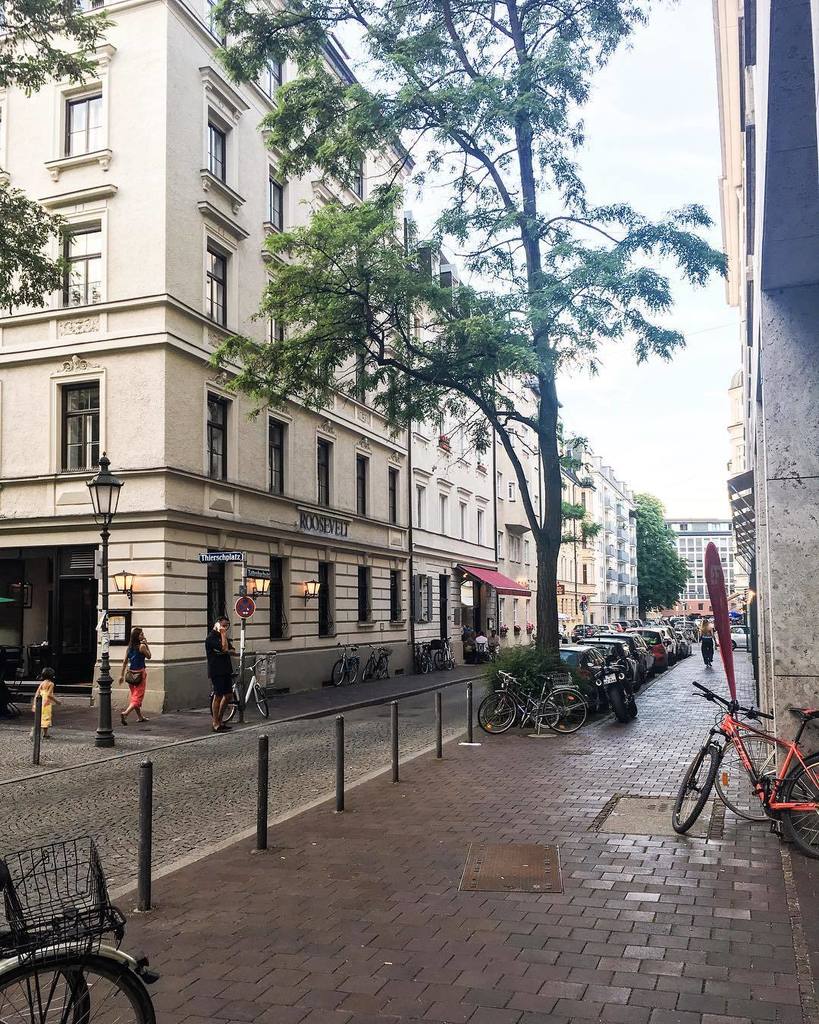 Lehel // Thierschplatz #münchenliebe #lehel ift.tt/2uVkaPF