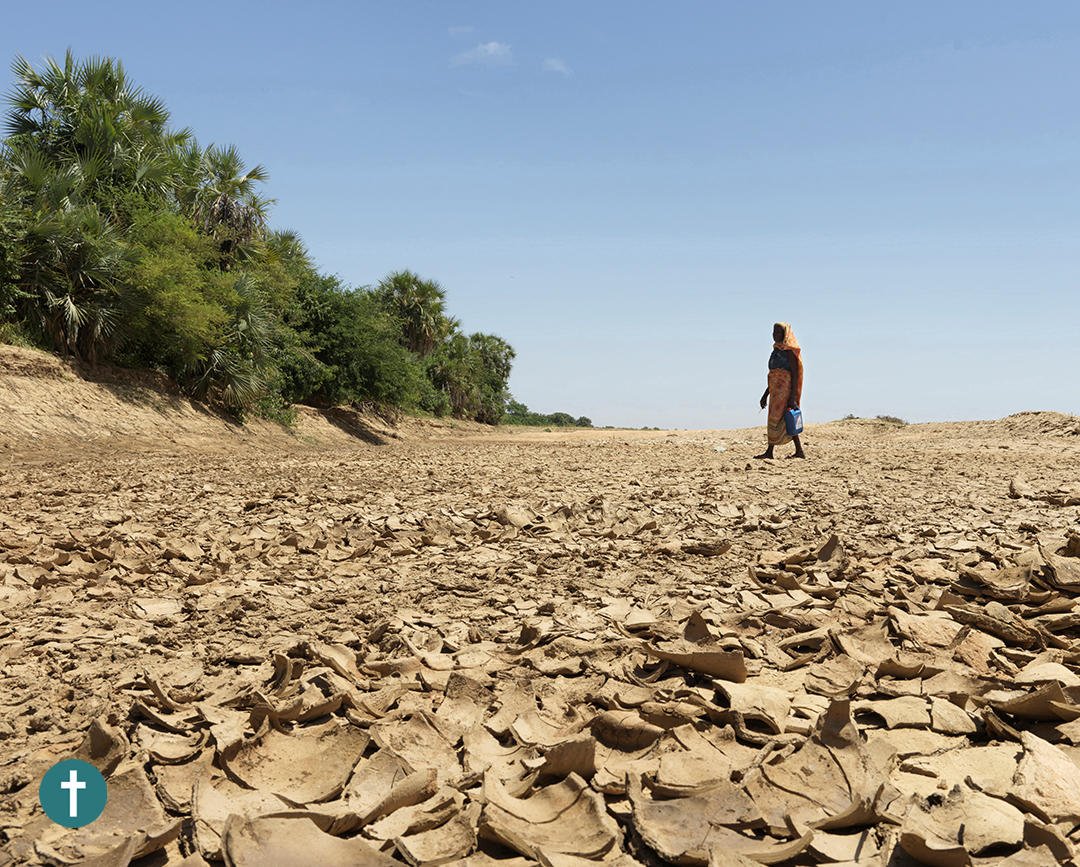 Tearfund's tweet photo. Here are five reasons to #SpeakUp against climate change this summer 🌞 https://t.co/Q2f6cYp7OK https://t.co/g1AWFyA0fK