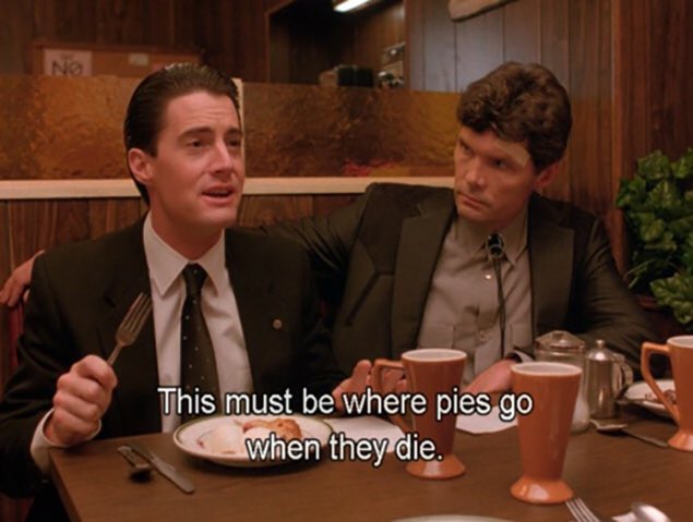 amicamagazine's tweet photo. Come prendere a morsi #TwinPeaks su amica.it @petitLoir lo spiega torta per torta https://t.co/z6Gzm1ucXc https://t.co/s6layWzZKD