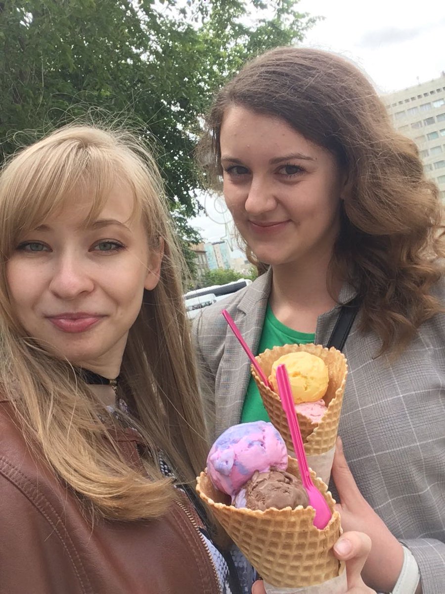 Не могу поверить, что моя блонди навсегда уезжает в Новосибирск. Жизнь уже не будет прежней.