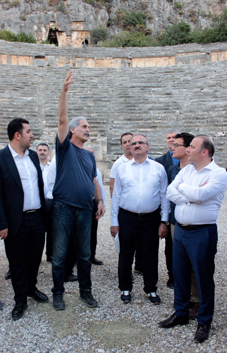 nevzatcevik's tweet photo. Dün Myra Andriake kazılarının önemli ziyaretçileri vardı. https://t.co/2GUllDNHIq