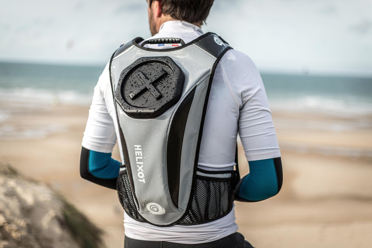 helixot's tweet photo. Always wanted a 100% #waterproof and #airtight #backpack, for real? Your dreams come true :) Get yours on https://t.co/g4YTQ4ug98 :) https://t.co/w25QnzAUwA