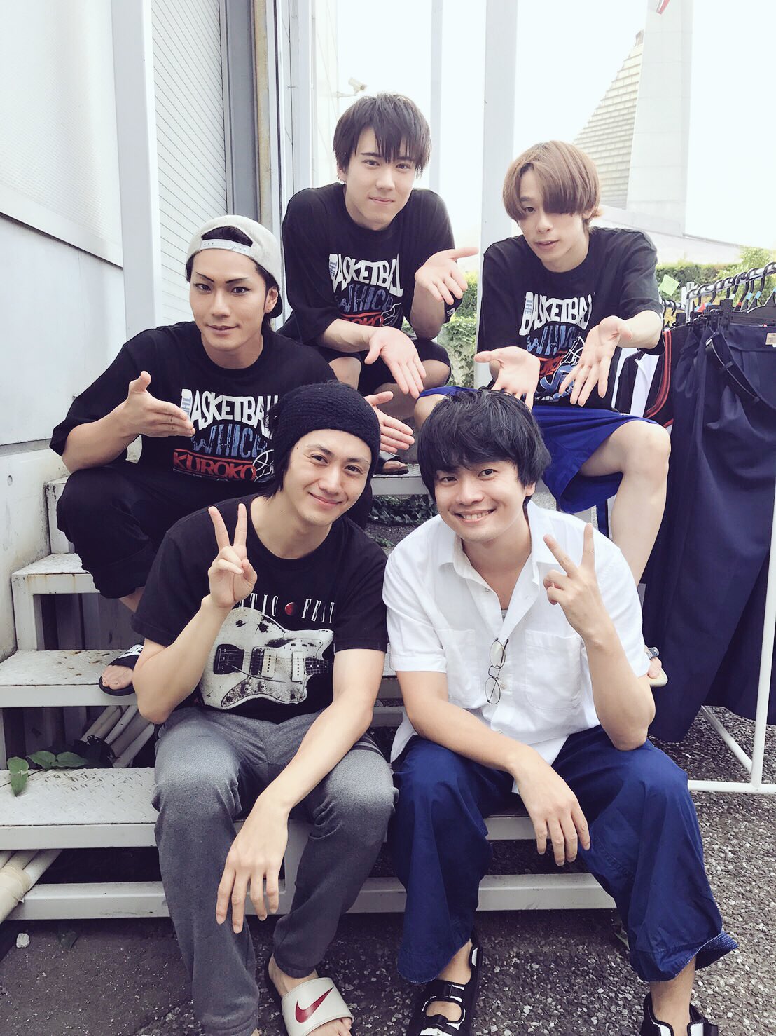 増山 祥太 アニメ 黒子のバスケ の花宮真役の声優さん 福山潤さんが観に来てくれてたー ほんと嬉しいですね お会いできて みんなで話せて良かった 霧崎第一のみんなで くろステ 霧崎第一 福山潤 さん 花宮真 黒子のバスケ T Co