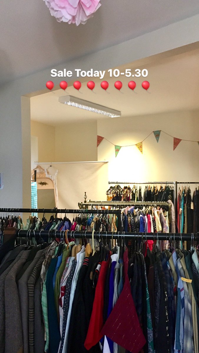 RusticRunway's tweet image. Rustic Runway's Massive Vintage Summer Sale today 10am- 5.30pm