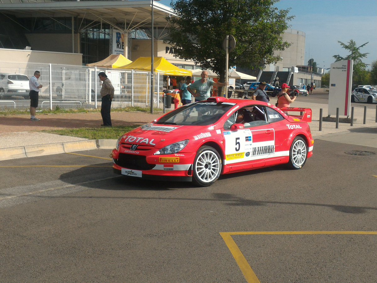 crash71100's tweet photo. Très sympa le plateau du rally de la côte chalonnaise @leblogauto @FFSportAuto https://t.co/KoHJHr3UJQ