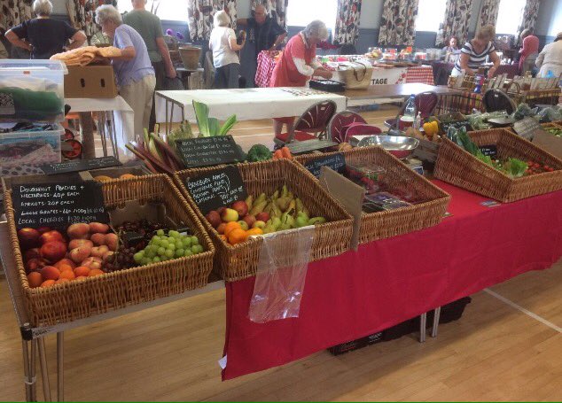 grocer_on_green's tweet photo. #DoingTheDouble today! #MagdalenRoad #Exeter 9-2:30 #CommunityMarket #MatthewsHall #Topsham 8:30-1 🍓🍅🍑🍇🌽🍋😋👍 https://t.co/v6SxSfqC0U