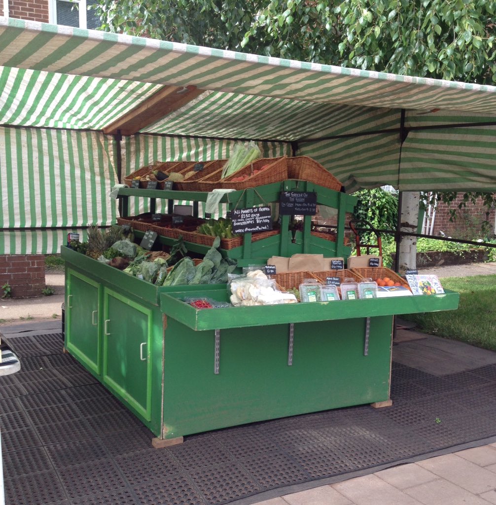 grocer_on_green's tweet photo. #DoingTheDouble today! #MagdalenRoad #Exeter 9-2:30 #CommunityMarket #MatthewsHall #Topsham 8:30-1 🍓🍅🍑🍇🌽🍋😋👍 https://t.co/v6SxSfqC0U