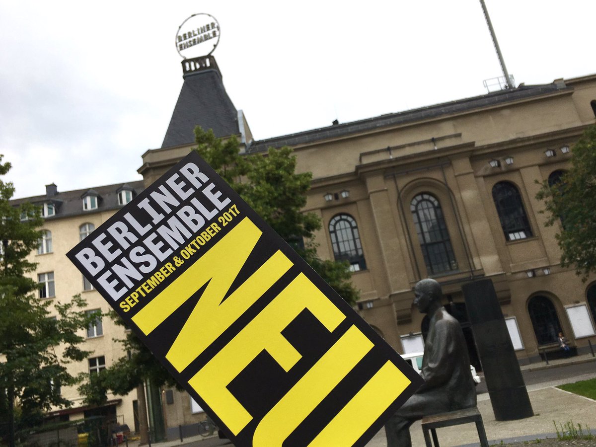 blnensemble's tweet photo. ab sofort hat unsere Kasse für euch geöffnet und ihr könnt euch ein Premieren- oder Wahl-Abo sowie unsere neue #BE-Card holen! kommt vorbei. https://t.co/IH51IzINkx