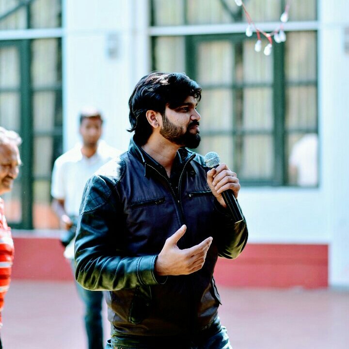 princeatwork00's tweet photo. #NewProfilePic https://t.co/kp5NfcW3bn