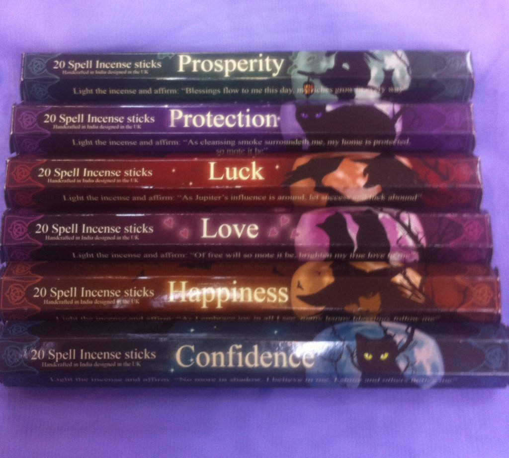 Coming into #Bradford today? 
This is a 'spend a pound' challenge 😊. Yes, prices start at just £1, like #incense😊