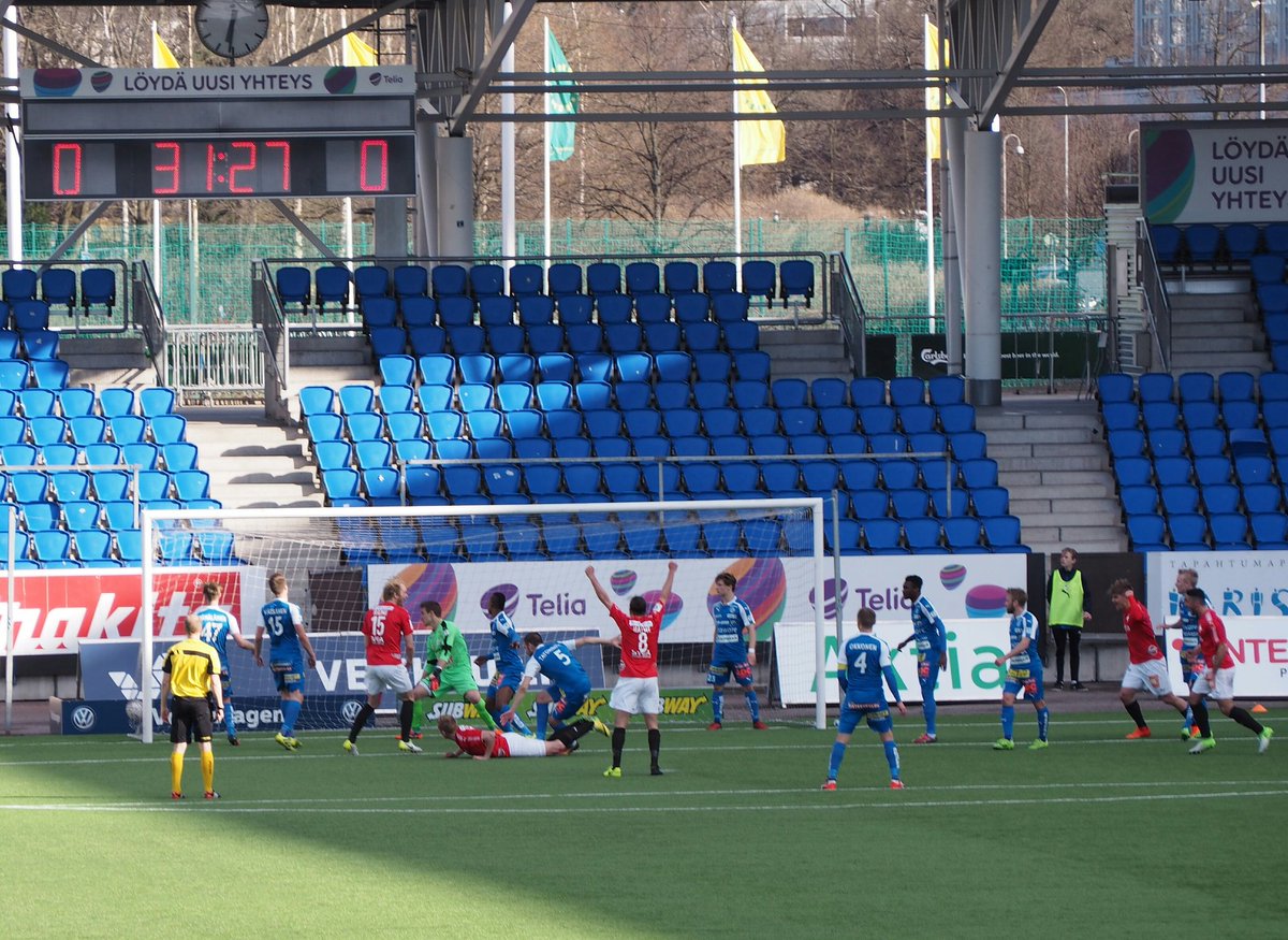 ukin71's tweet image. #Pelipäivä tänään @HIFKedustus painaa byyrejä RoPS verkkoon #HIFK #Veikkausliiga @RuutuUrheilu  #kädetilmaan #futis