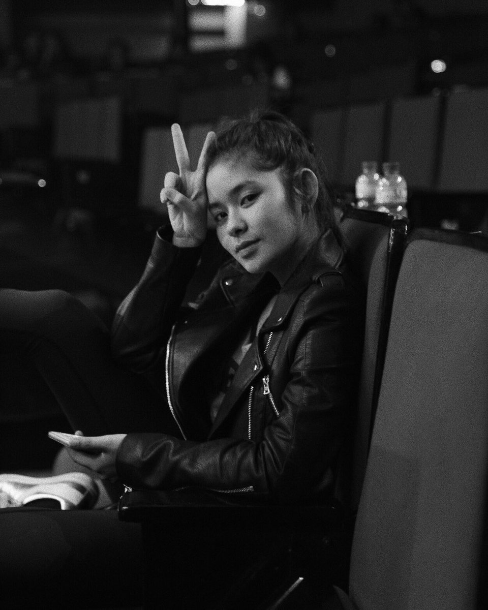 iamAndalioLoisa's tweet photo. tonight is the night!!!! 🤘🏼#4OfAKindTheUn4gettableConcert https://t.co/w7nIBpIkRd