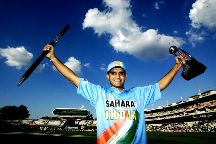 ImRaina's tweet photo. A very #HappyBirthdayDada 💥🎂✨ Wishing you many healthy, happy and joyful years ahead. @SGanguly99 🎂🎉 https://t.co/siskfh7JuL