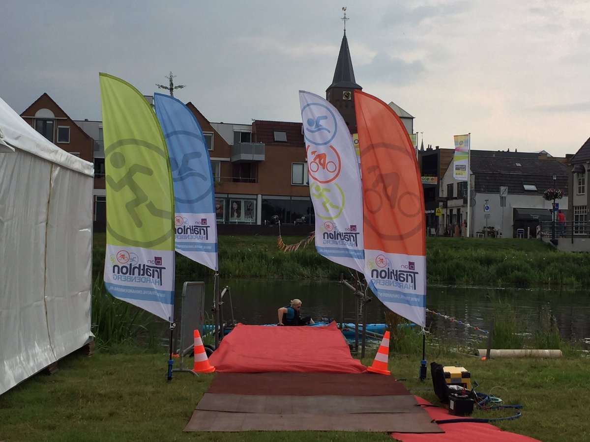 TriathlonHberg's tweet photo. Om 11.00 start de @DionTriathlon in @stadhardenberg. Prachtig weer voor de triathleten en supporters! #totzo #succes https://t.co/fpEpcB3yvX