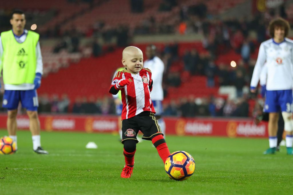 WorldByFans's tweet photo. “He will always be in my heart for the rest of my life”: The Premier League’s favourite… https://t.co/1Xg2k70gnG https://t.co/qYDwJEW8bS