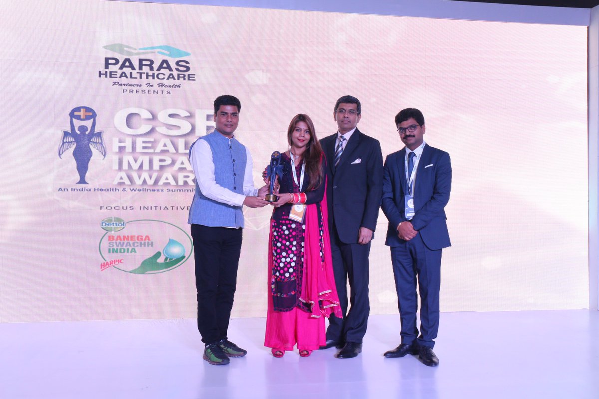 CSRHealthAwards's tweet photo. Congrats Sun Life Financial for winning the Employee Volunteer Program of the Year. #CSRHealthAwards #CSRforHealth https://t.co/6QrowyInrX