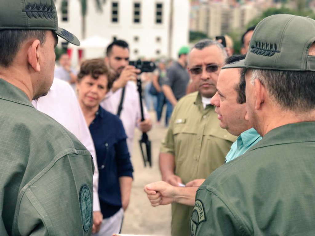 RMarcoTorres's tweet photo. #Ahora desde el Patio de Honor de la #AMBV activamos la Feria de la Proteína Soberana #TodaVenezuelaConLaPaz https://t.co/i9liCkdBtn