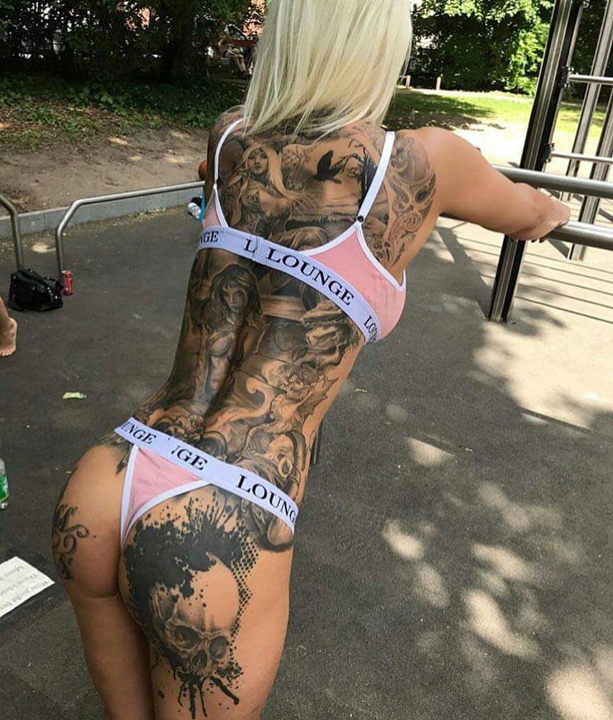 Jill Hardener попа