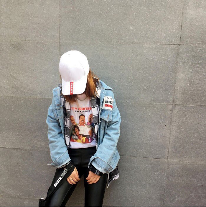 todayiwearstore's tweet photo. พร้อมส่ง!! Vibrate ball cap 150฿
• สีดำแถบแดง,ดำแถบขาว,ขาวแถบแดง
•สั่งของdmโล้ด
#TDIW #vibratecap #streetwear #streetstyle #seoulfashion https://t.co/QsAHKTJibj