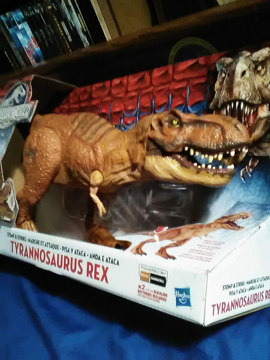 Smith96653665's tweet photo. @GoFigureFigures @eBay The entire Jurassic world stuff collection of mine  for me I just love rexy https://t.co/9NmQELMIhM