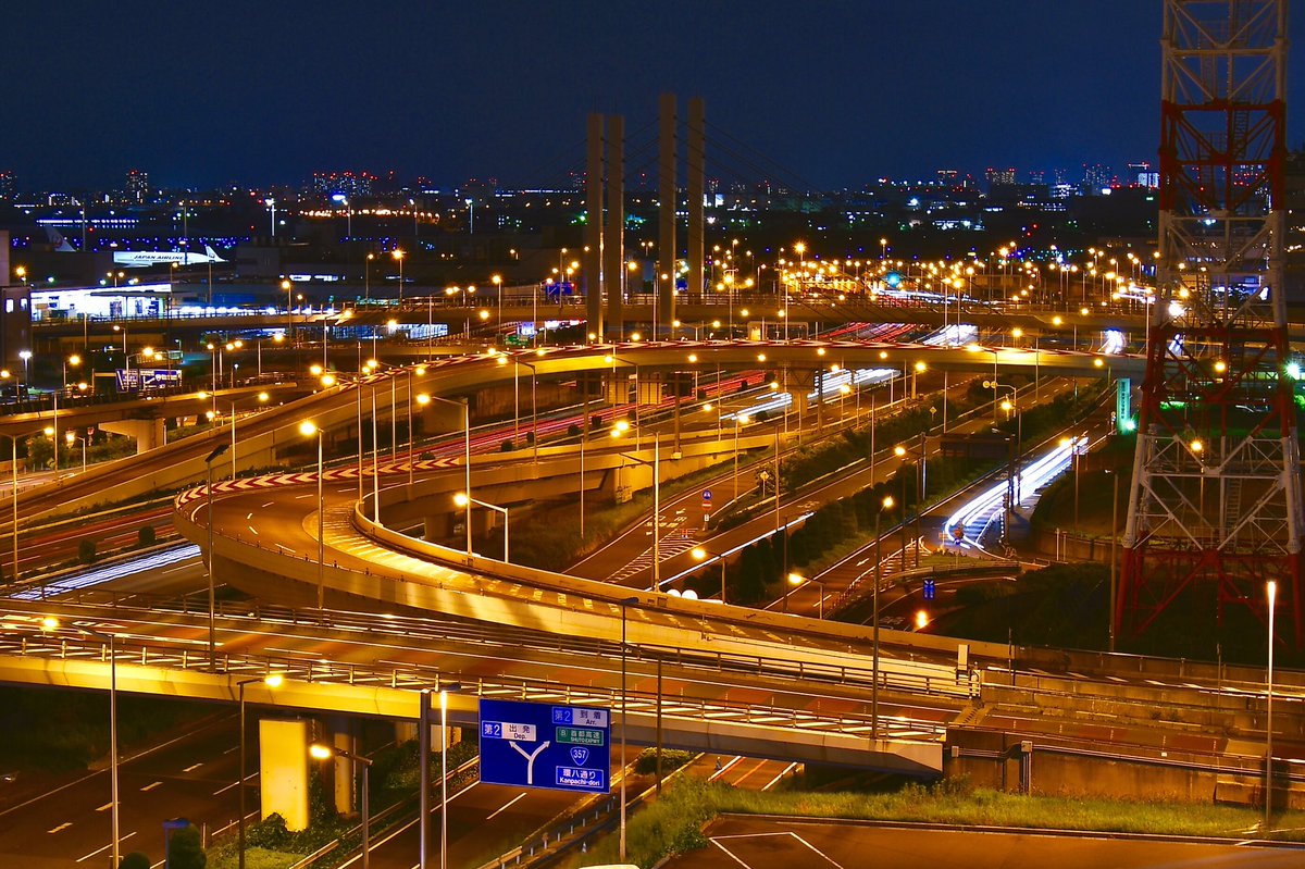 Uzivatel Kazutan3 Na Twitteru 夜の羽田空港 ハイウェイ ファインダー越しの私の世界 写真撮ってる人と繋がりたい 写真好きな人と繋がりたい 夜景 羽田空港 高速道路 首都高湾岸線 風景