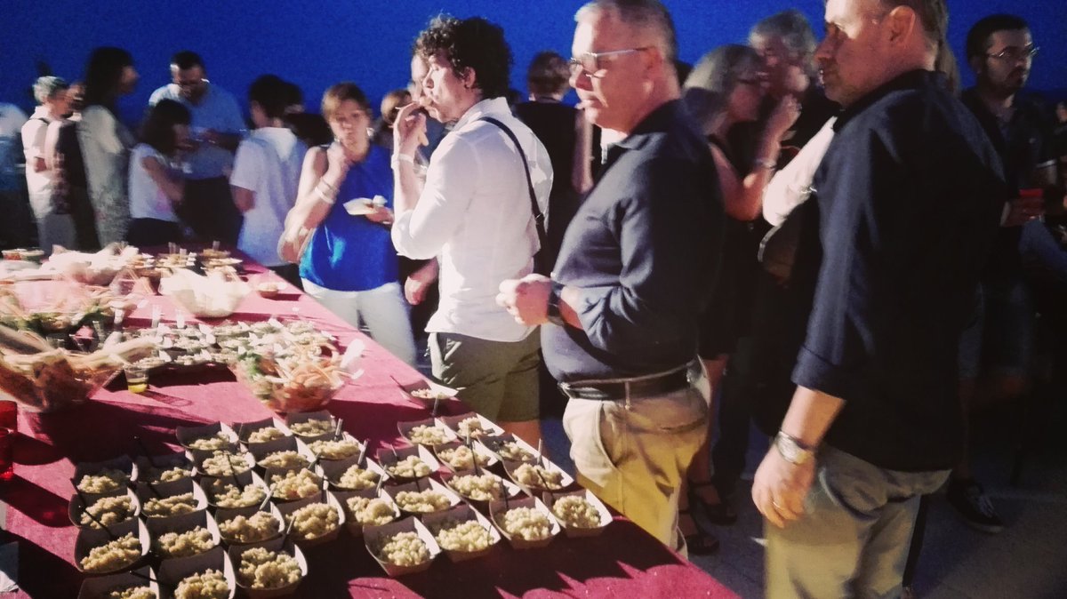 teatroforchette's tweet photo. La Rocca nel Bicchiere - 7 Luglio 2017.
#RoccheTDF #Cibo #Vino #Apericena #Predappio #Forlì https://t.co/GYBfhUffyG