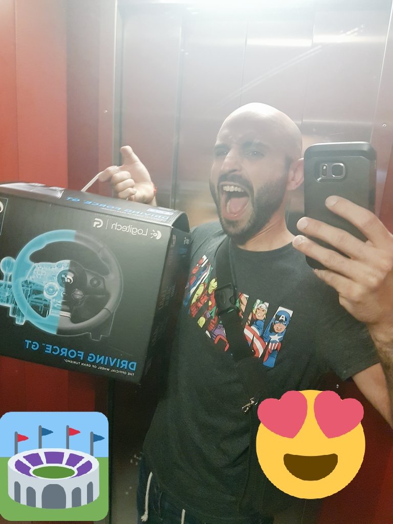 Santos17_Twitch's tweet photo. @yomaltes @PavoSandwich @luque1384 #Logitech #drivingforcegt ahora si, a sujetarse que vienen curvaaaas !!! https://t.co/aJoOB1R1Z4