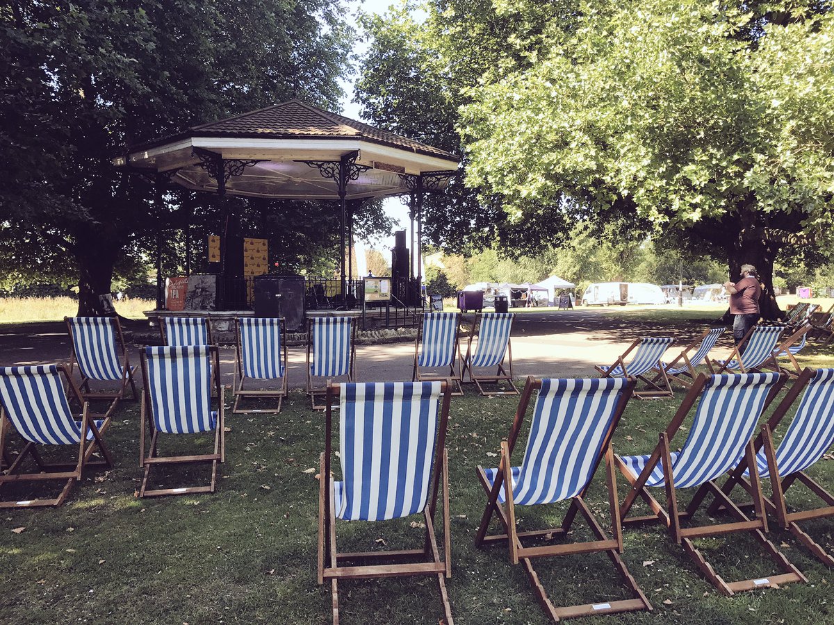 Bedford is pretty when the sun is out isn't it, go check out some of the musical acts as well as the food down at #TasteBedford today