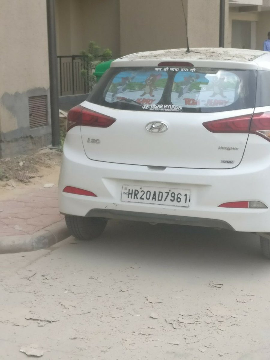 mapsko_cb_rwa's tweet photo. #Wakeup_Mapsko fall of plaster on car https://t.co/ABP5RiUhJy