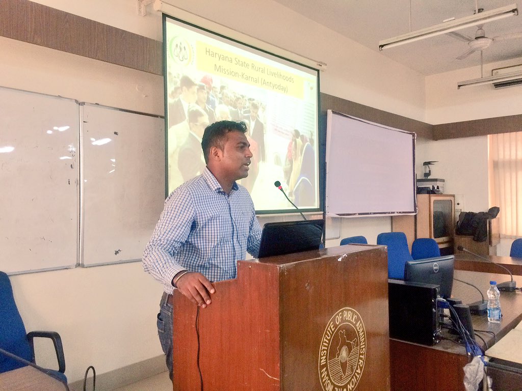 bora_archana's tweet photo. Mr Jubin Salu 49th #skochsummit #skochawards @SkochSameer @skochgroup swachh bharat and smart city awards https://t.co/ZyOA6D6d8U