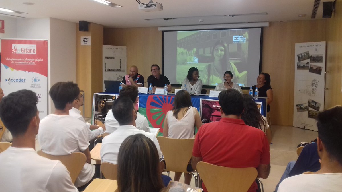 gitanos_org_elx's tweet photo. Miguel, alumno #Promociona en #Elche nos explica su experiencia y la de sus compañerxs. Enhorabuena por vuestro trabajo! https://t.co/GzCanpcoz8