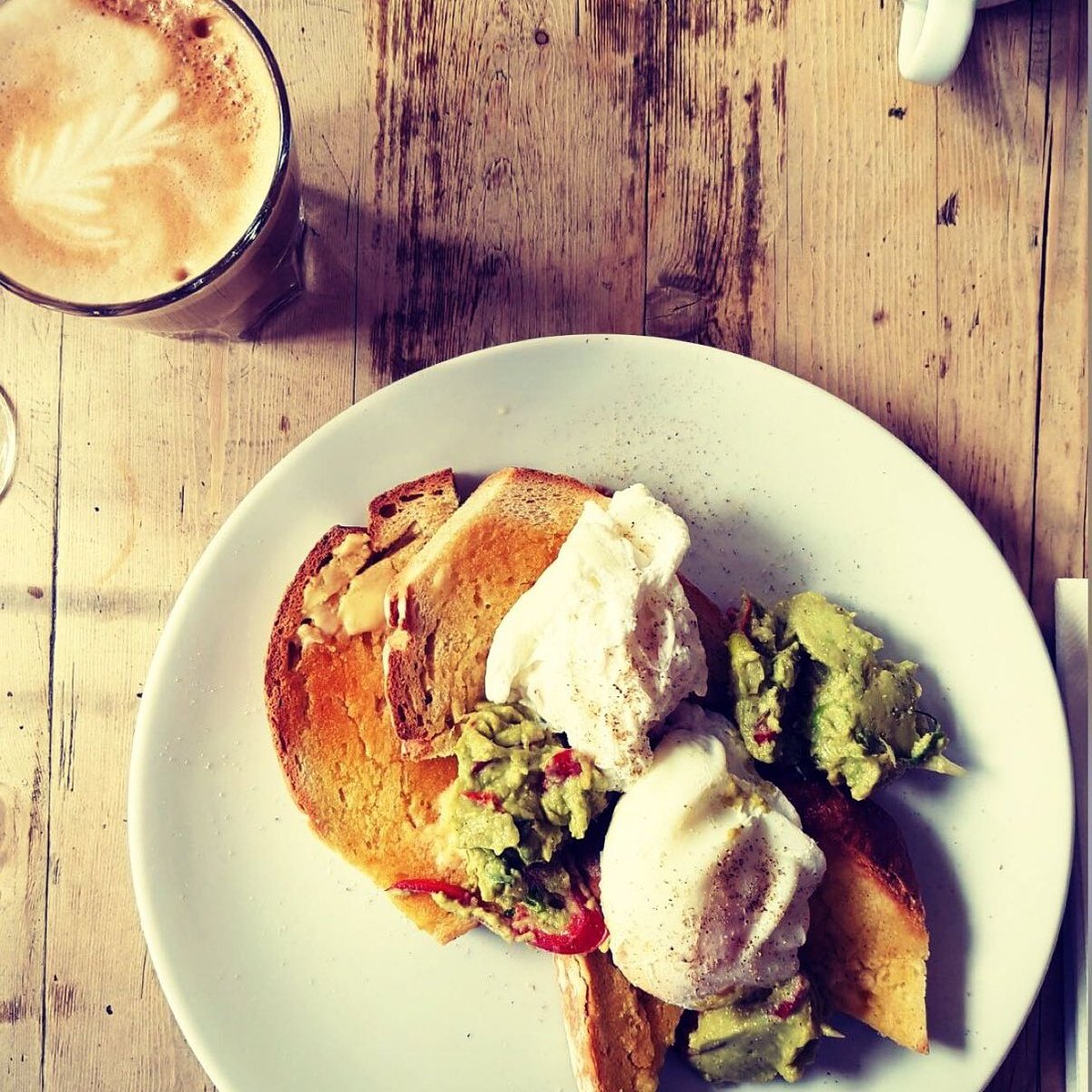 TheCowBrighton's tweet photo. Why not treat yourself to the perfect brunch right here at The Cow, thanks to @Pulsecateringuk #brunch #thecow  #Brighton #brightonlife https://t.co/CYtPx6RwCN