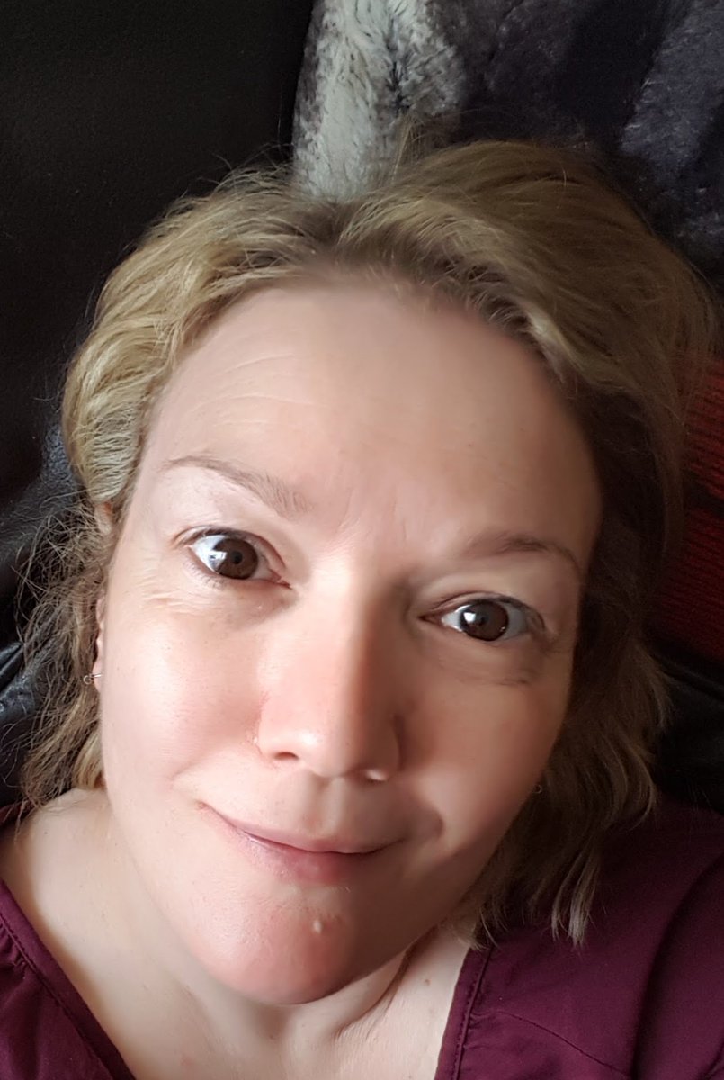 Karen_acts's tweet photo. Happy Saturday all xx
#KarenBrace #actor #timetochill #readscripts and record a #votest before Monday. #weekendmotivation 💘 https://t.co/qhTTveTHUl