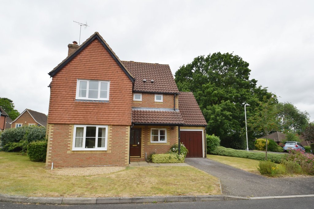 BerkshireTweets's tweet photo. ReadingGuide : RT CavershamAgent: #ForSale: well presented 4 bedroom detached house, #Bugsbottom #CavershamHeights… https://t.co/UnJyeYgRvy) https://t.co/o8NvYlAAYZ
