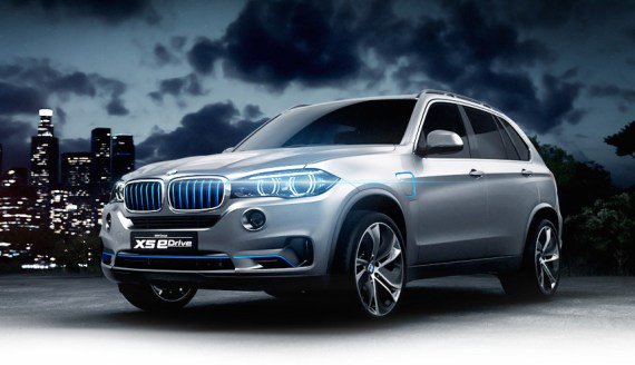EVOnDisplay's tweet photo. BMW X5 xDrive 40e - #Hybrid #BMW #X5 #xDrive #40e 0-60 in 6.5 seconds #SUV #BIG https://t.co/Bl24QXRSjN
