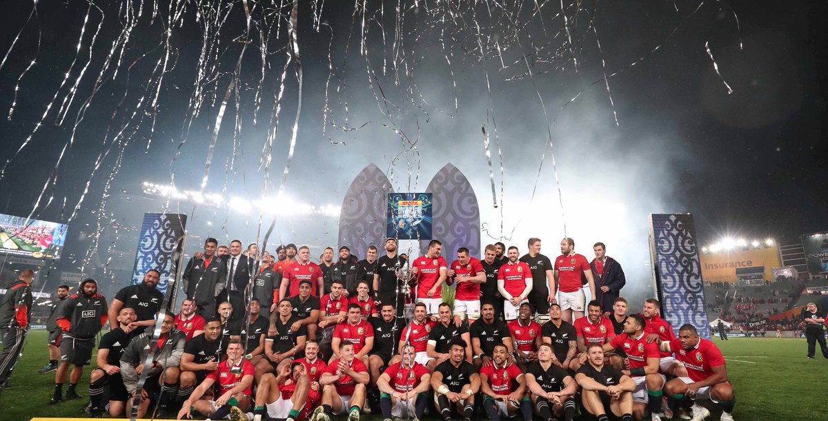 lionsofficial's tweet photo. 💯% respect between the two sides after an epic Test series #LionsNZ2017 #AllForOne 

#NZLvBIL reaction➡️ https://t.co/gdBm0OgzWe https://t.co/XYCyBNpMcX