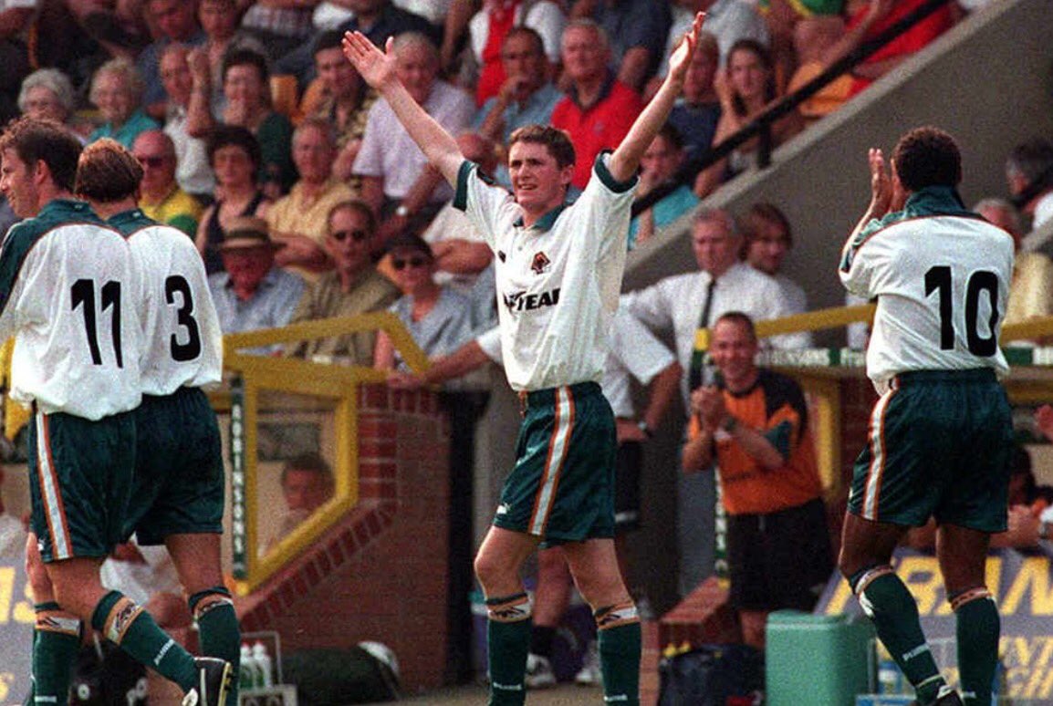 Happy 37th birthday to & forward Robbie Keane 
