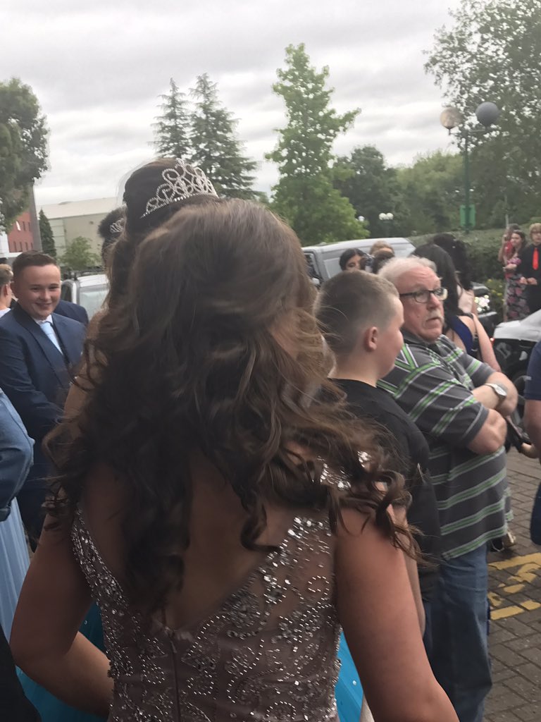 telfordpriory's tweet photo. #designerSuits #beautifulDresses #flashCars #smiles #friendship https://t.co/icAV7OXC6V