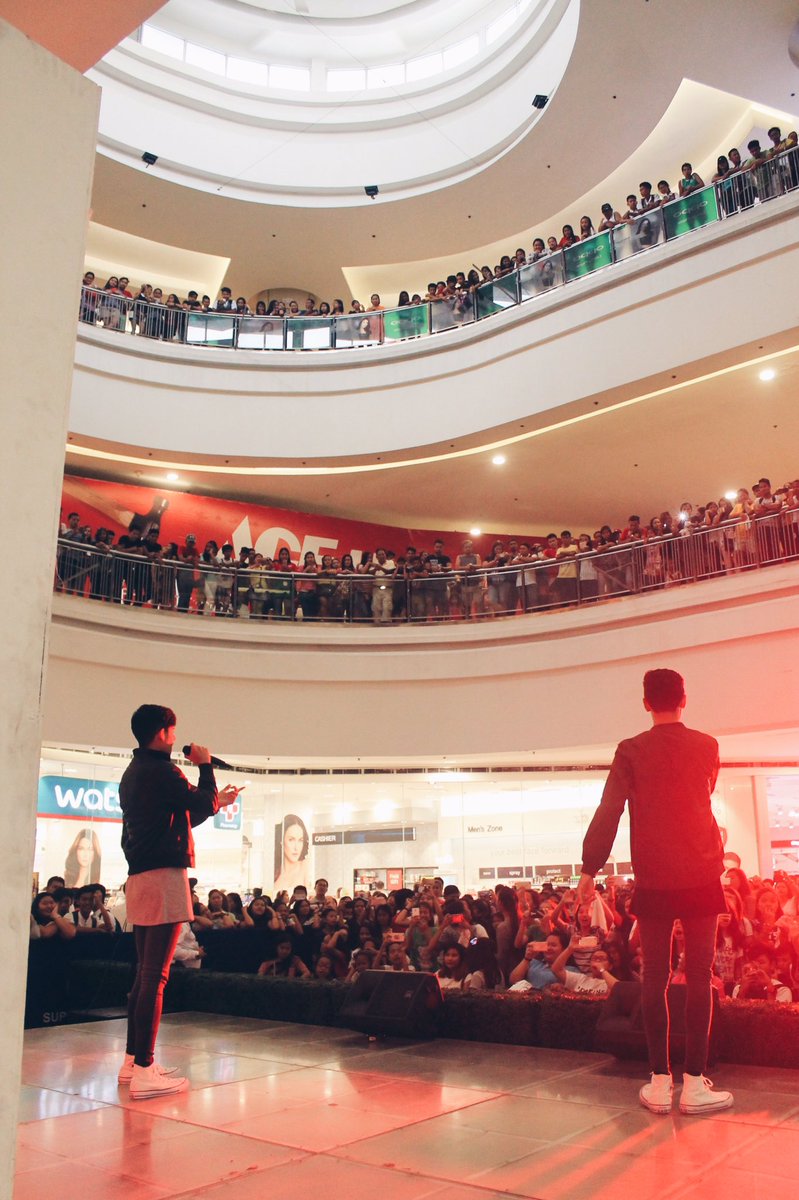 PerkinsTwins's tweet photo. Maraming salamat to everyone who came to our mall show at SM Valenzuela! We love you Perkinspired so much! Awesome crowd! ❤️ https://t.co/SMi3KFzye7