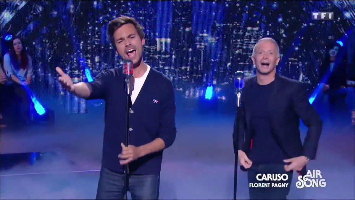 LesNewsDeCham's tweet photo. ... pour finir en chanson sur un #AirSong , #letsdance et une berceuse 🤣😄👌 #VTEP https://t.co/e6Pocj3V2T