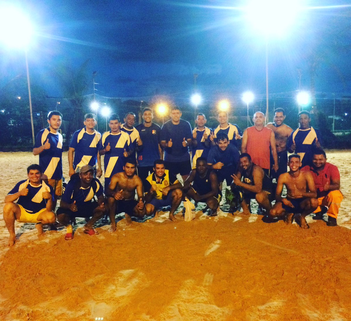 Filho27Roberto's tweet photo. #DeOntem
#BolaShow👏
#GaleraNBR 🔩🔧🔨
#empate 3x3 ⚽️⚽️⚽️ https://t.co/Hx3gZwdDJ0