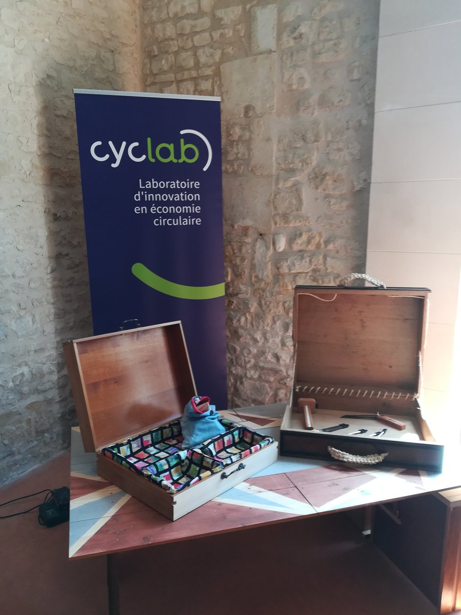 annesofdescamps's tweet photo. #Cyclab et @GenerationsLdpa à l'honneur hier avec @lamatière.lr hier lors de la table ronde #economiecirculaire #upcycling @Cyclad17 https://t.co/4ZmyXk2dob