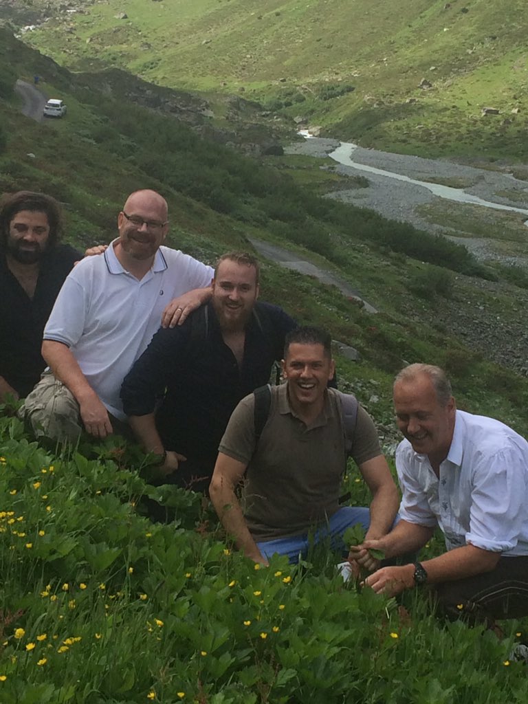 RachieJRoberts's tweet photo. Five chefs go wild in Ischgl!
@hulstone @ischgl_insider @skiwrite https://t.co/1QmmUyAoPJ